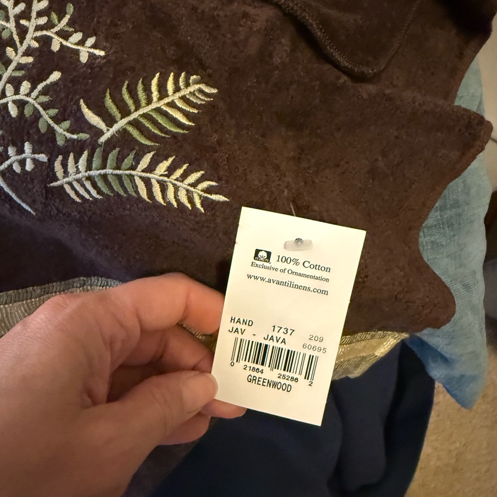 Brown Embroidered Bath Towel Set - Picture 3 of 4